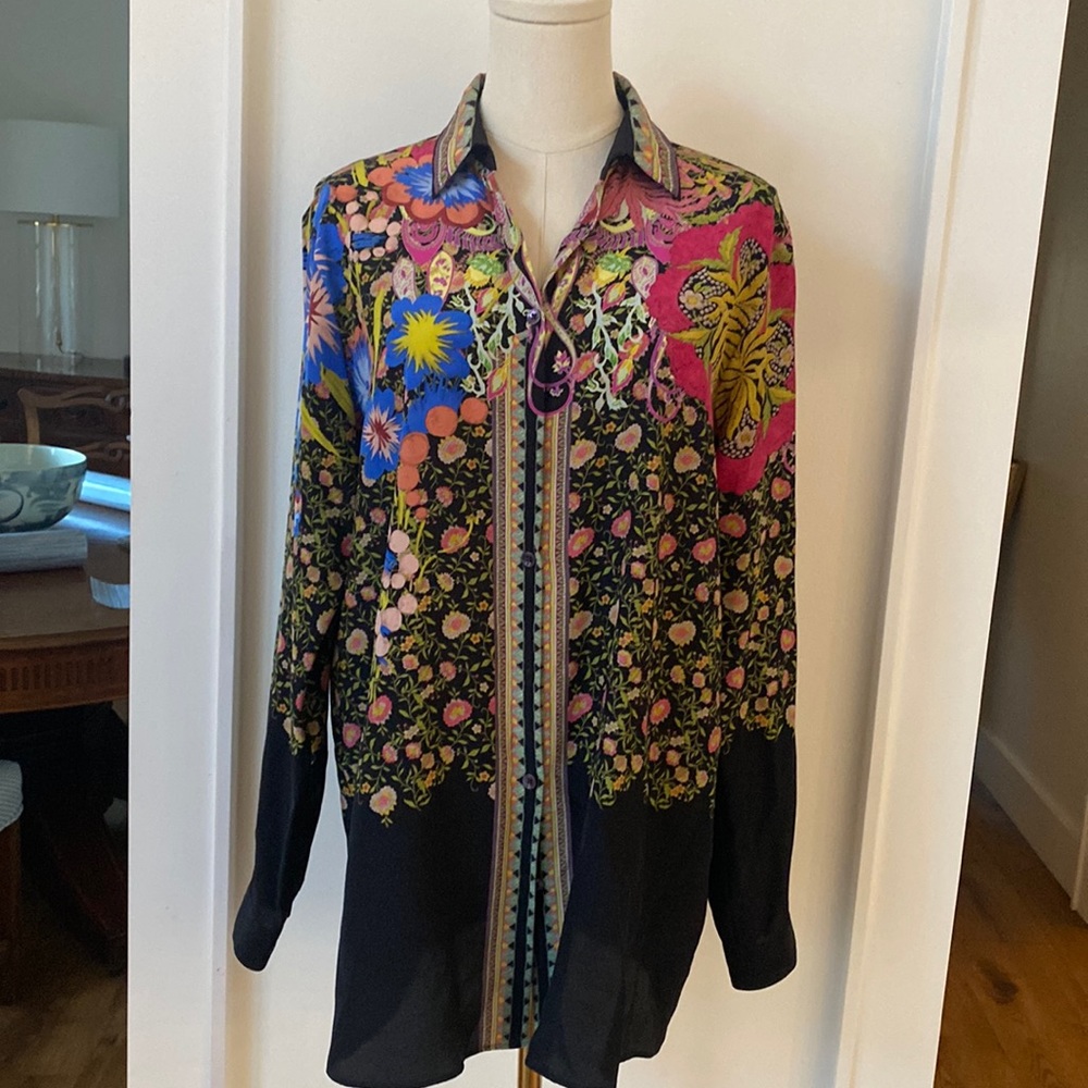 Etro 46. Tunic top Like new condition! Gorgeous made in Italy.